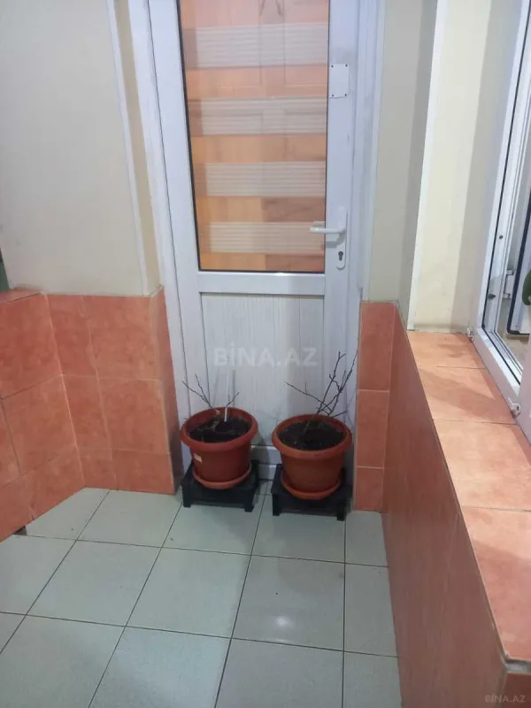 Satılır 2 otaqlı mənzil 102 m²