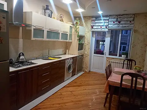 Satılır 2 otaqlı mənzil 102 m²