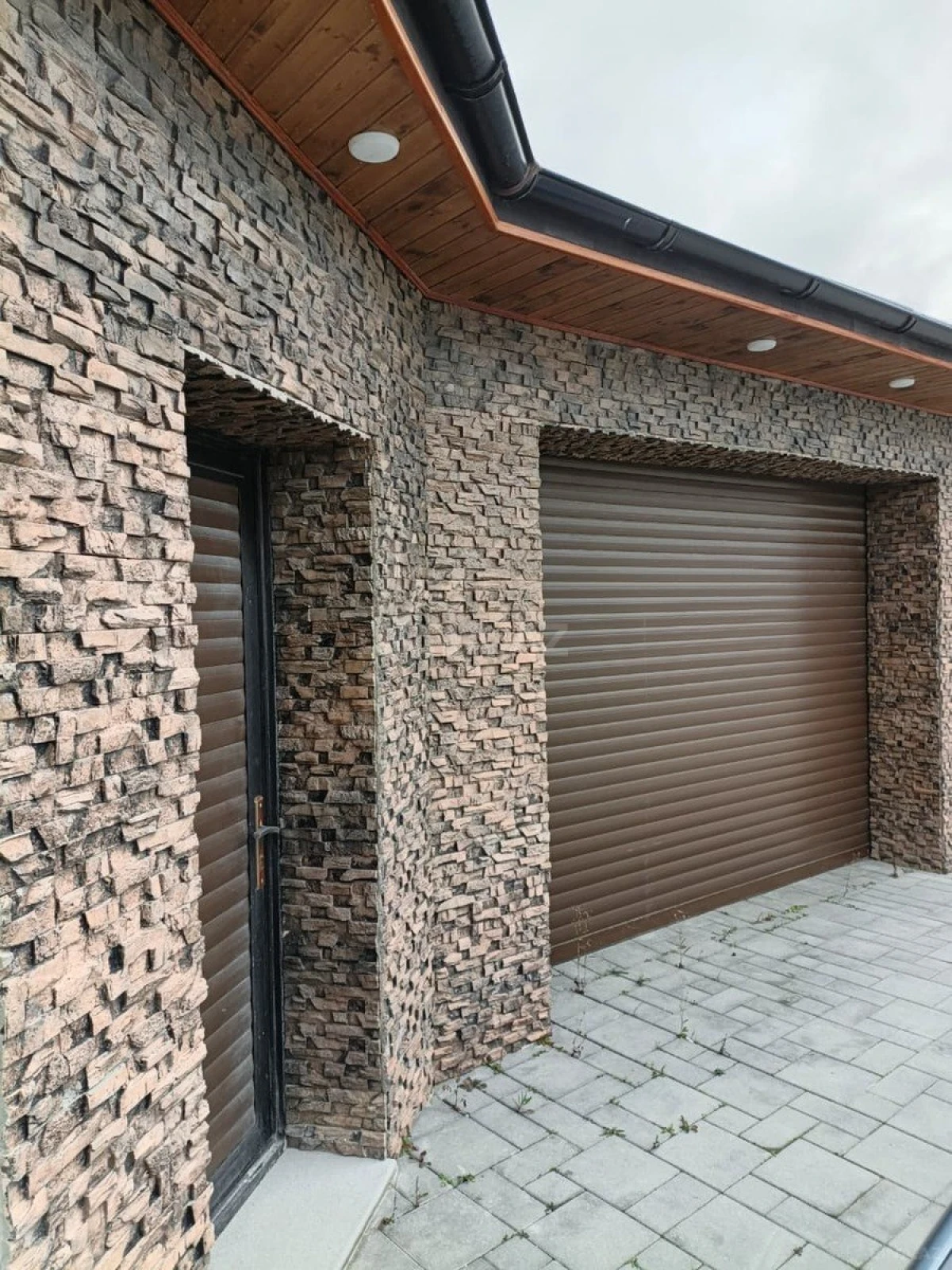 Satılır 3 otaqlı həyət evi 156 m²