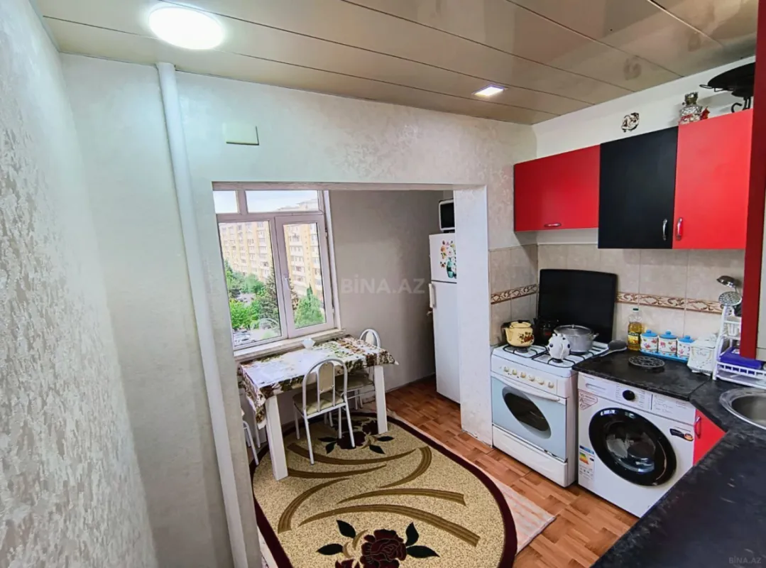 Satılır 4 otaqlı mənzil 90 m²