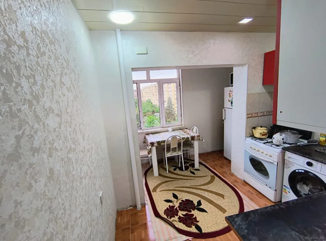 Satılır 4 otaqlı mənzil 90 m²