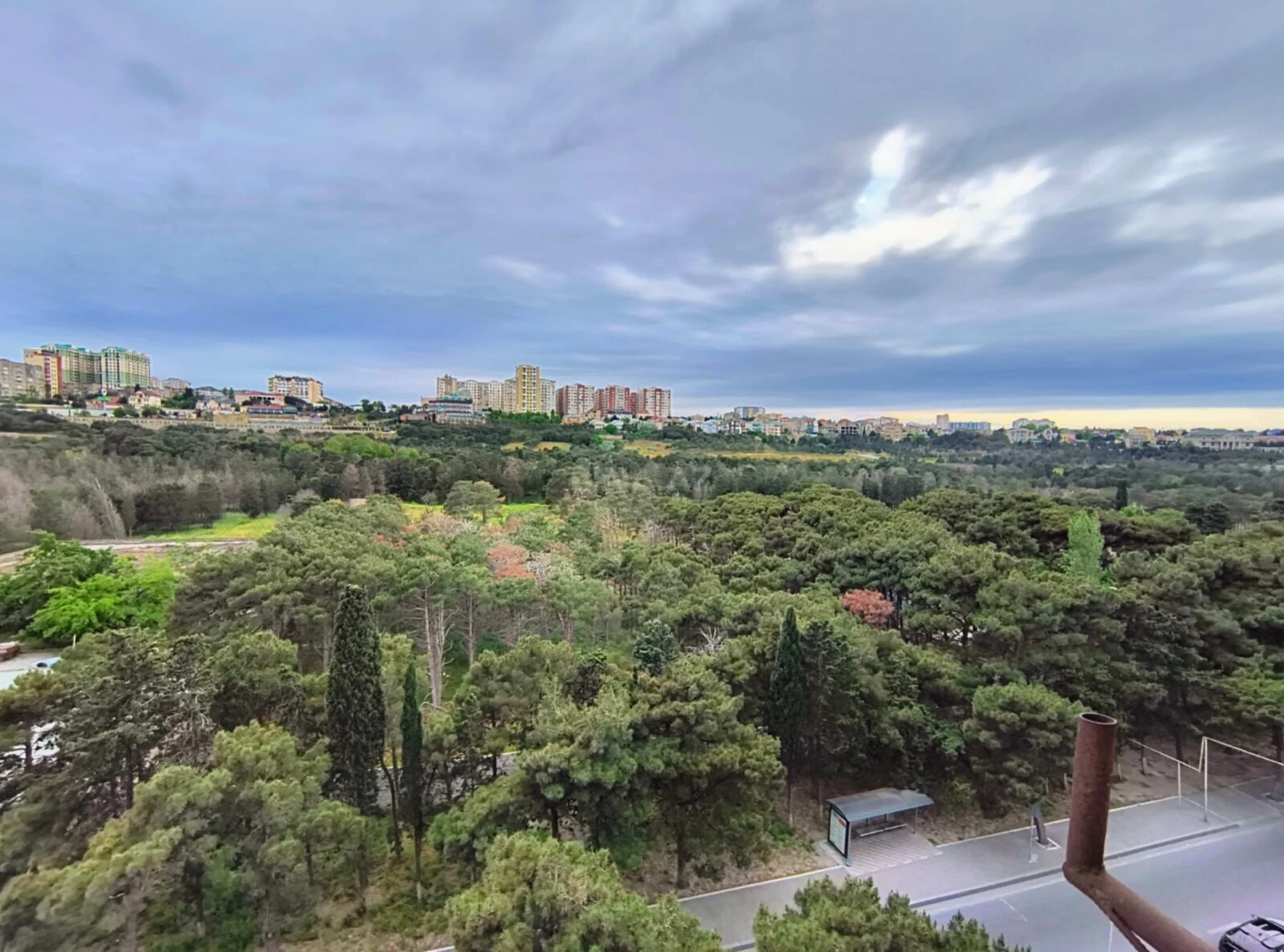 Satılır 4 otaqlı mənzil 90 m²