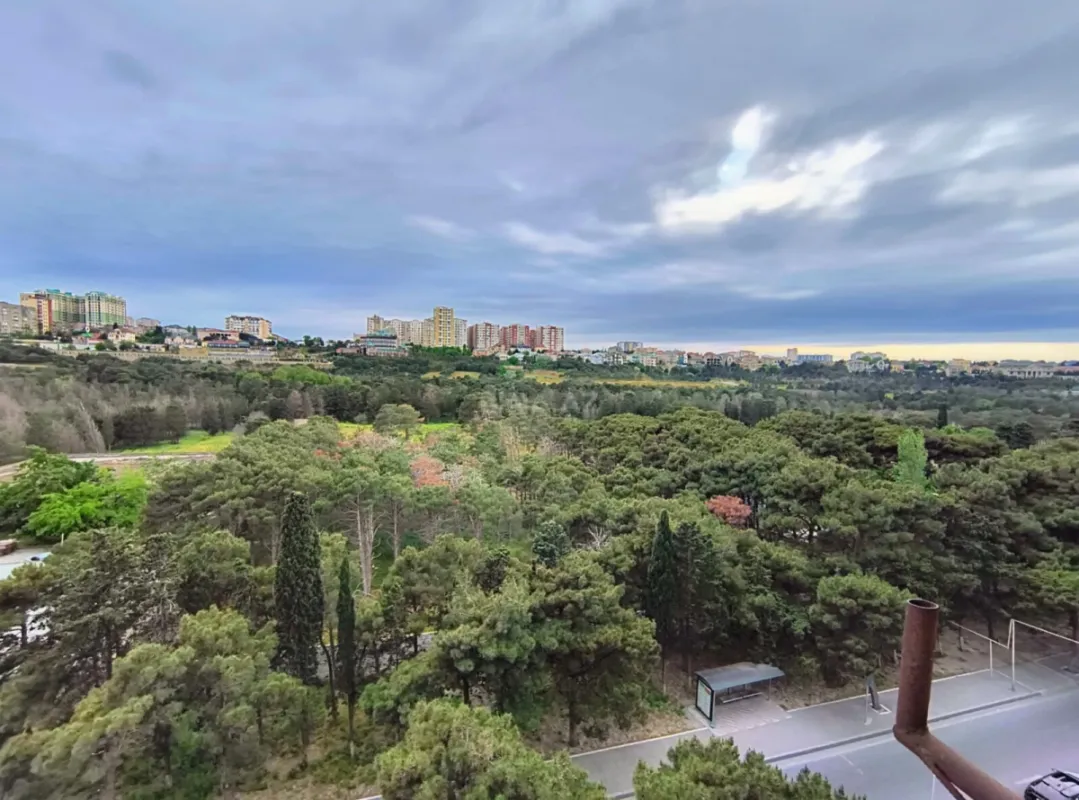 Satılır 4 otaqlı mənzil 90 m²