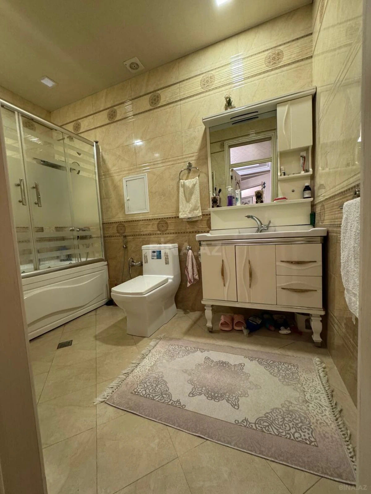 Satılır 3 otaqlı mənzil 105 m²