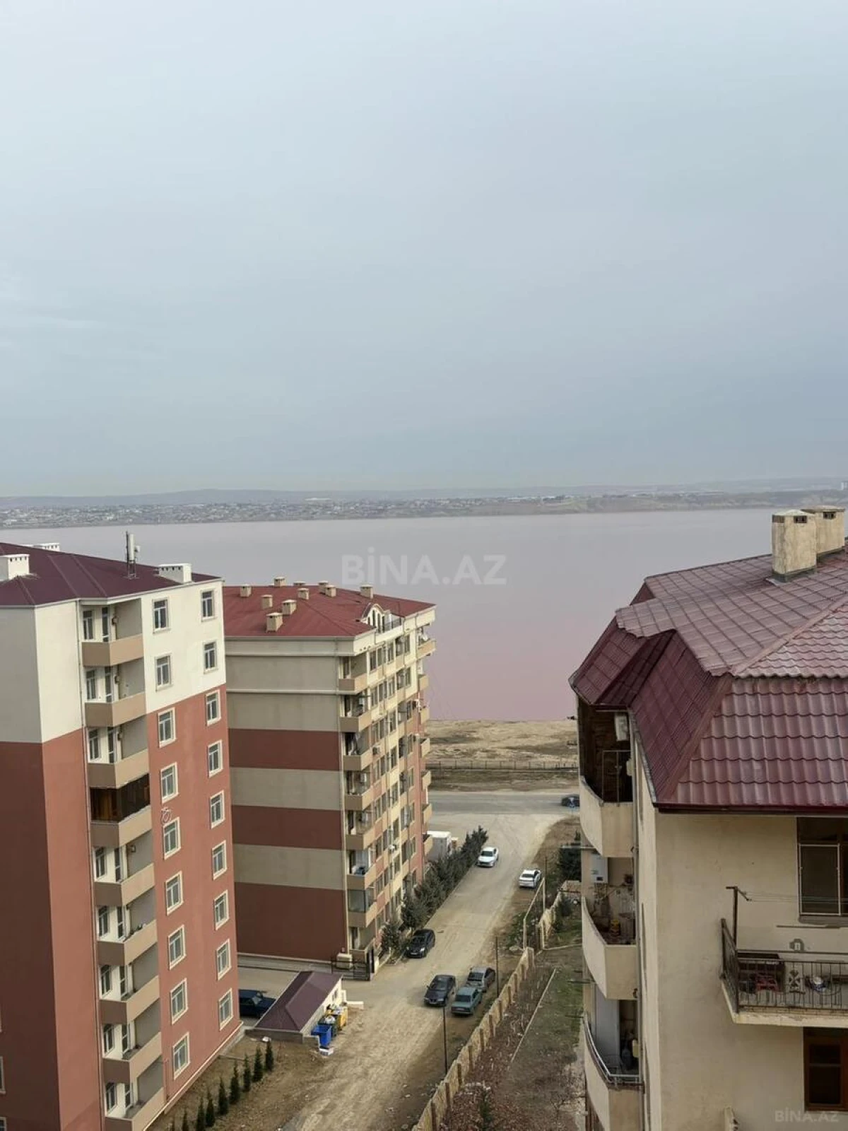 Satılır 3 otaqlı mənzil 92 m²