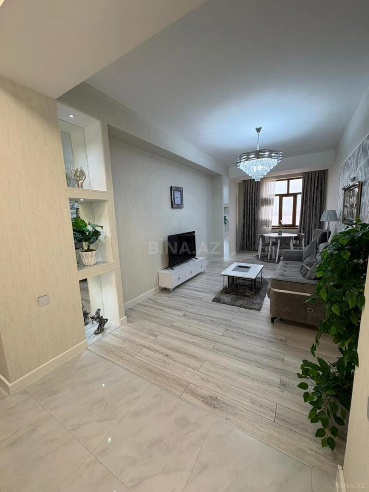 Satılır 3 otaqlı mənzil 92 m²