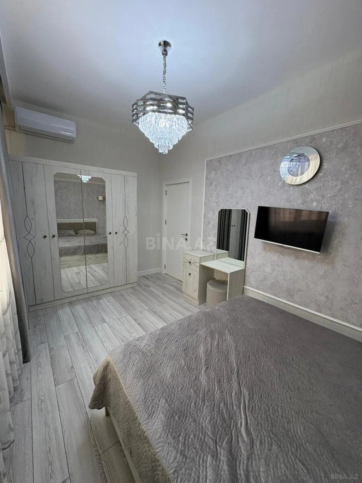 Satılır 3 otaqlı mənzil 92 m²