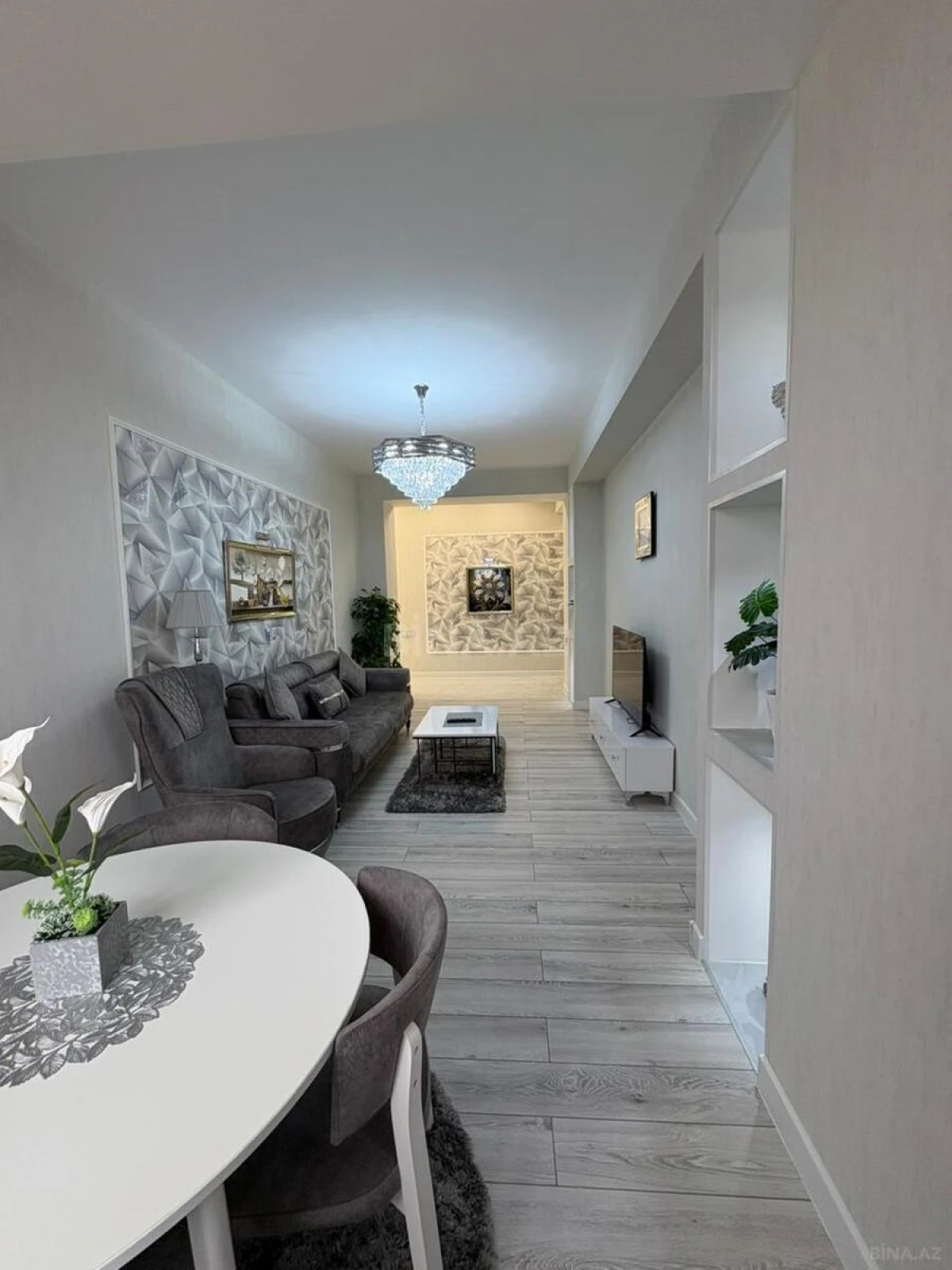 Satılır 3 otaqlı mənzil 92 m²
