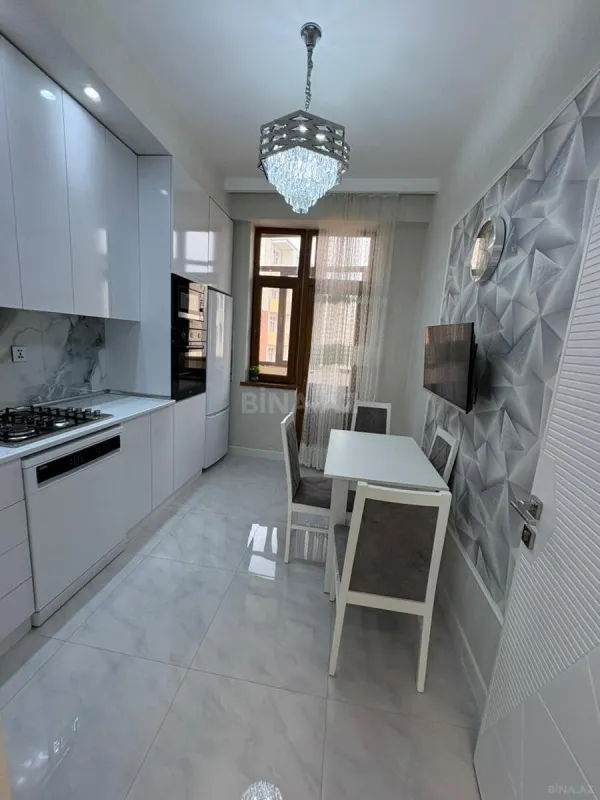 Satılır 3 otaqlı mənzil 92 m²
