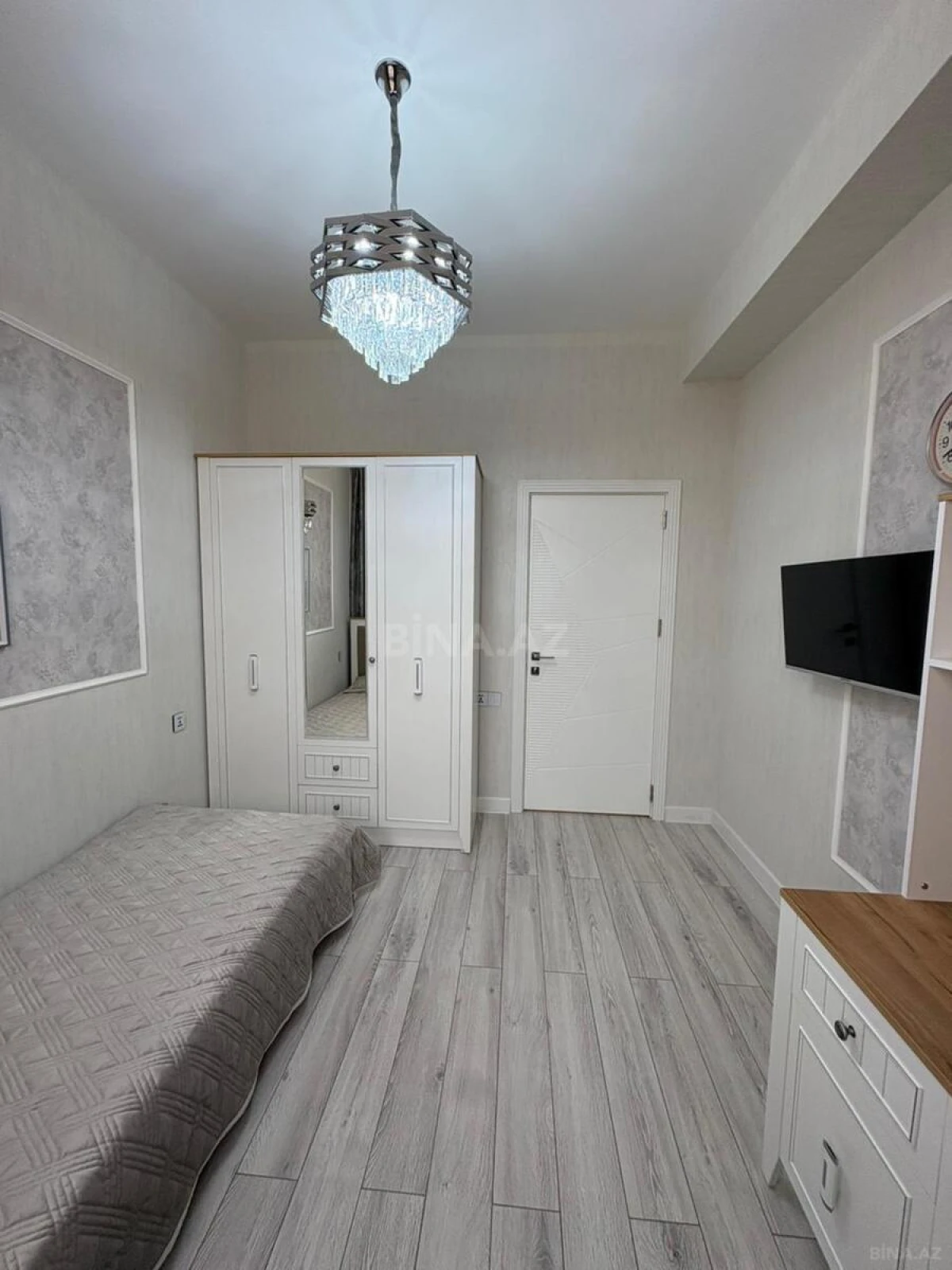 Satılır 3 otaqlı mənzil 92 m²