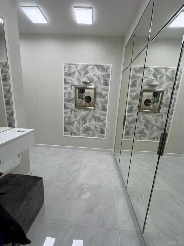Satılır 3 otaqlı mənzil 92 m²