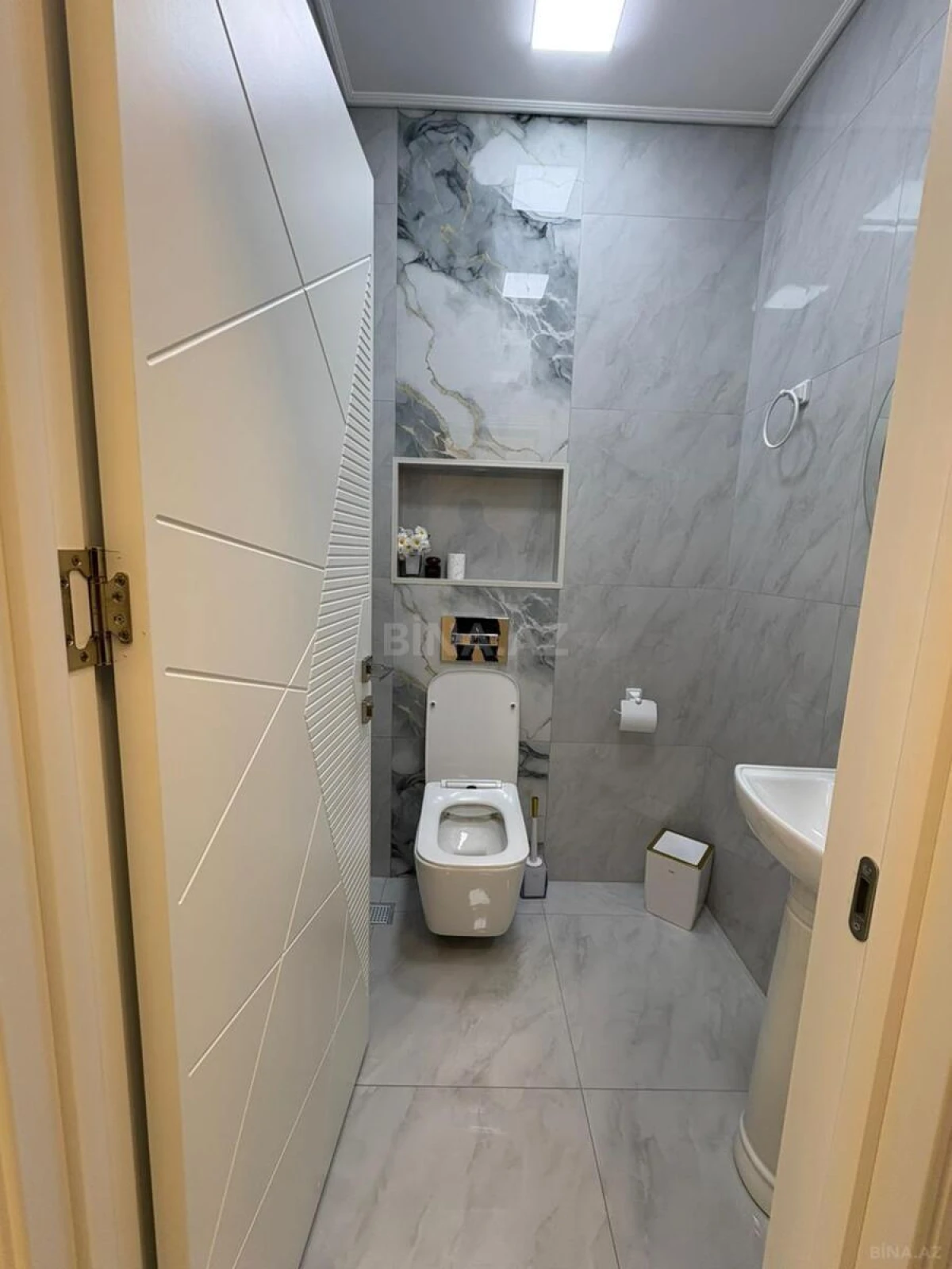 Satılır 3 otaqlı mənzil 92 m²