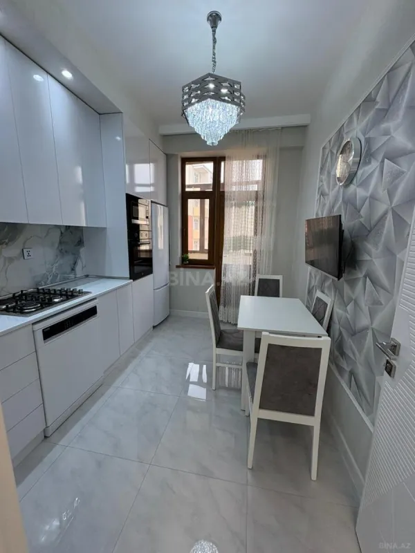 Satılır 3 otaqlı mənzil 92 m²