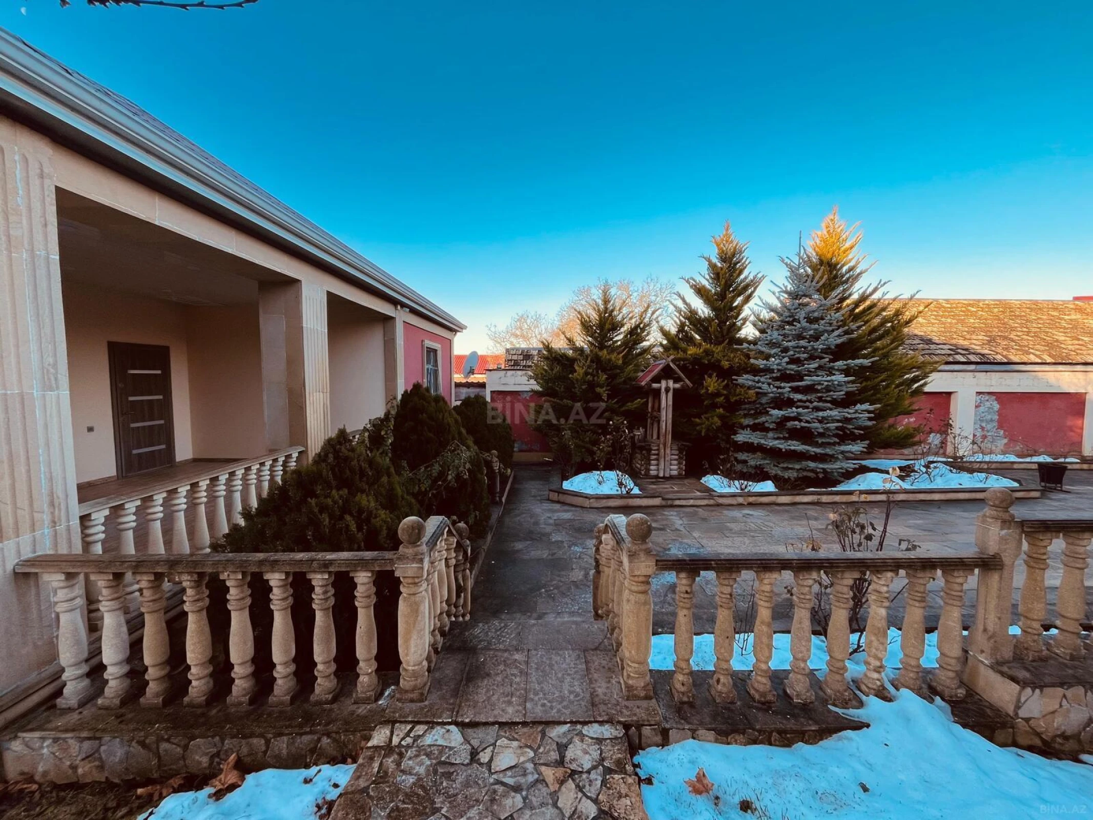 Satılır 5 otaqlı həyət evi 120 m²