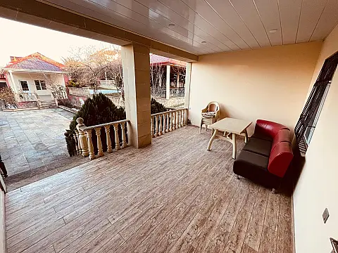 Satılır 5 otaqlı həyət evi 120 m²