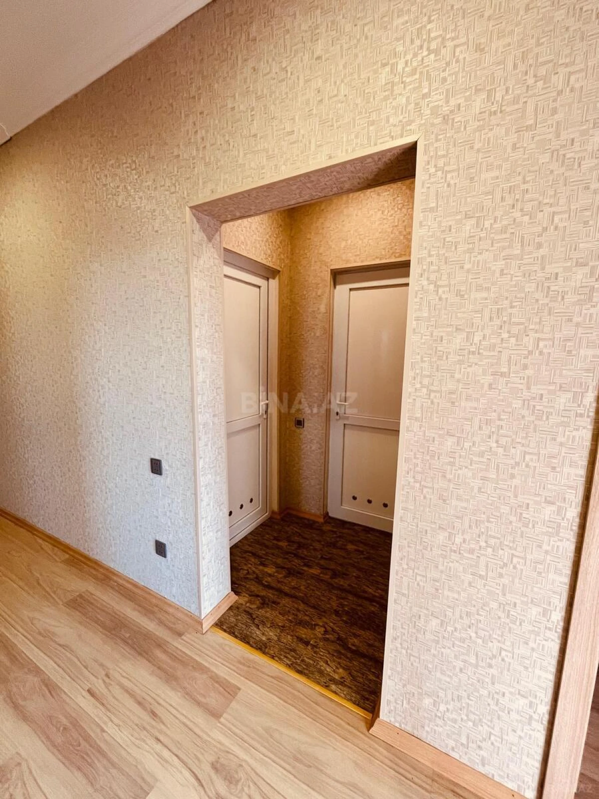 Satılır 5 otaqlı həyət evi 120 m²