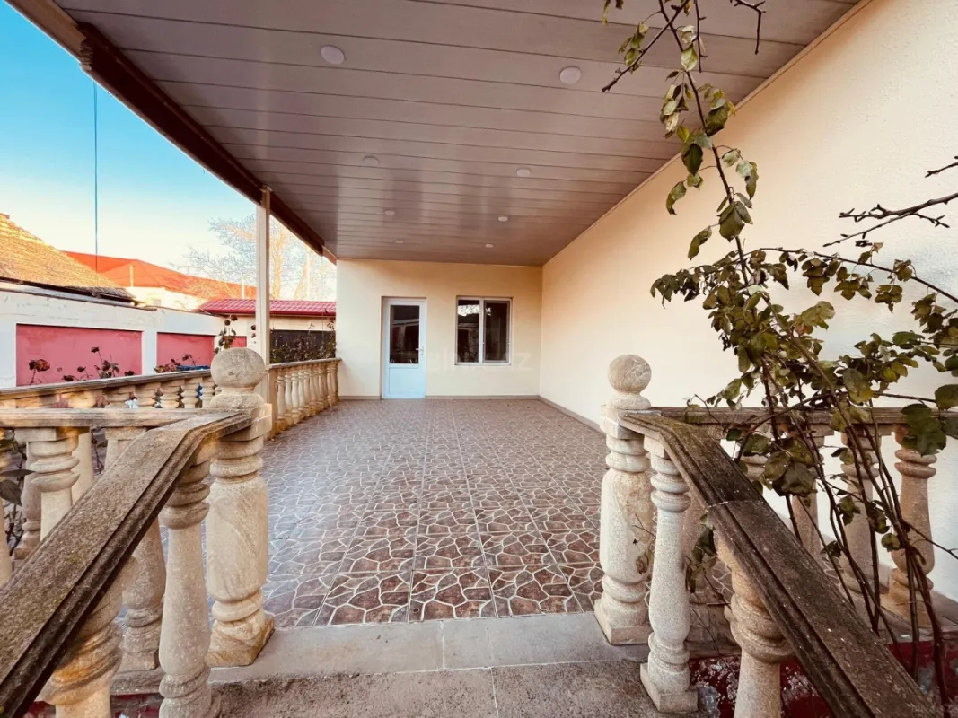 Satılır 5 otaqlı həyət evi 120 m²