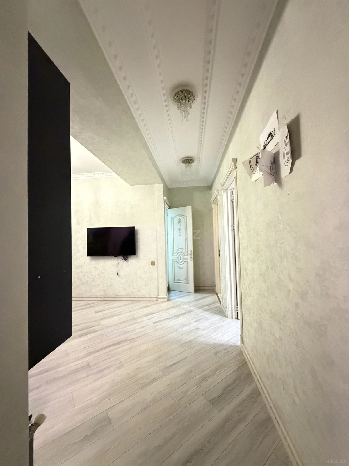 Satılır 3 otaqlı mənzil 110 m²