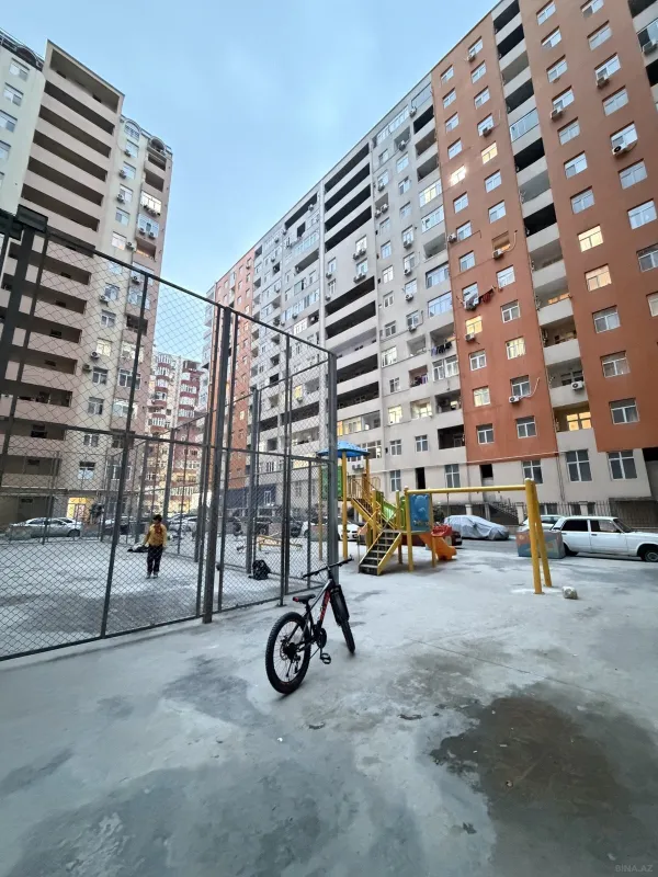 Satılır 3 otaqlı mənzil 110 m²