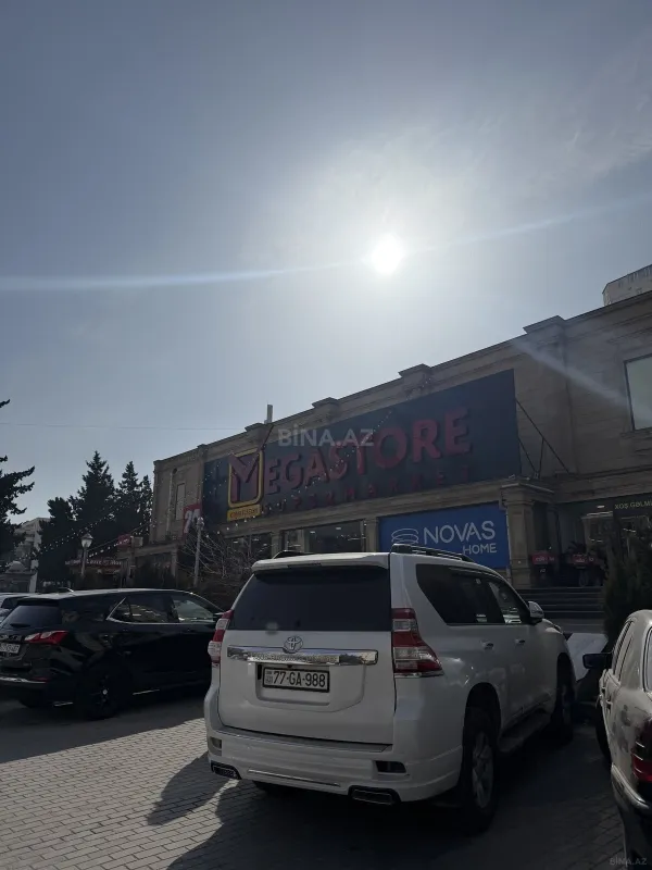 Satılır 3 otaqlı mənzil 110 m²