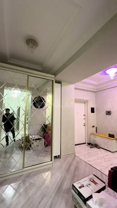 Satılır 3 otaqlı mənzil 110 m²