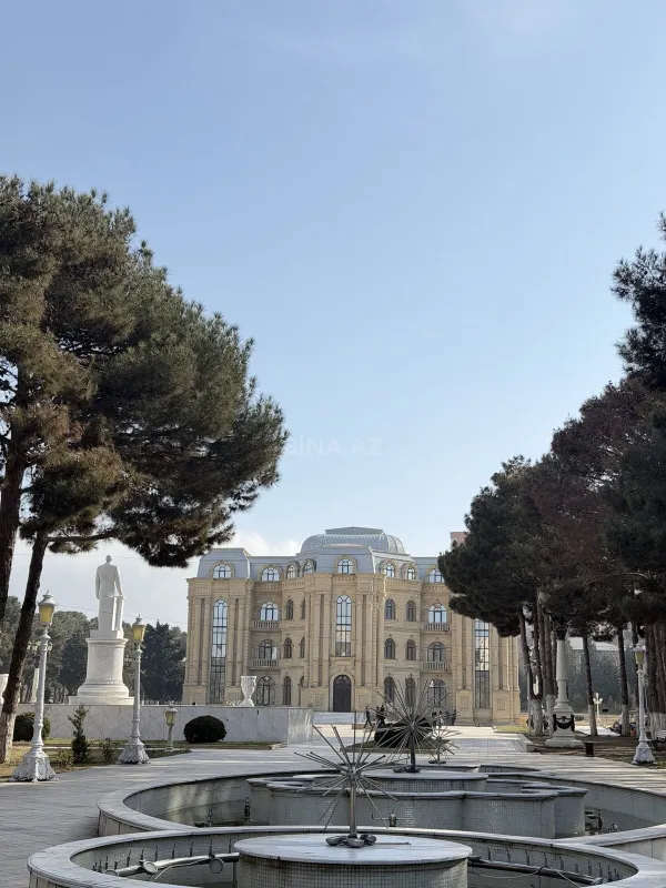 Satılır 3 otaqlı mənzil 110 m²