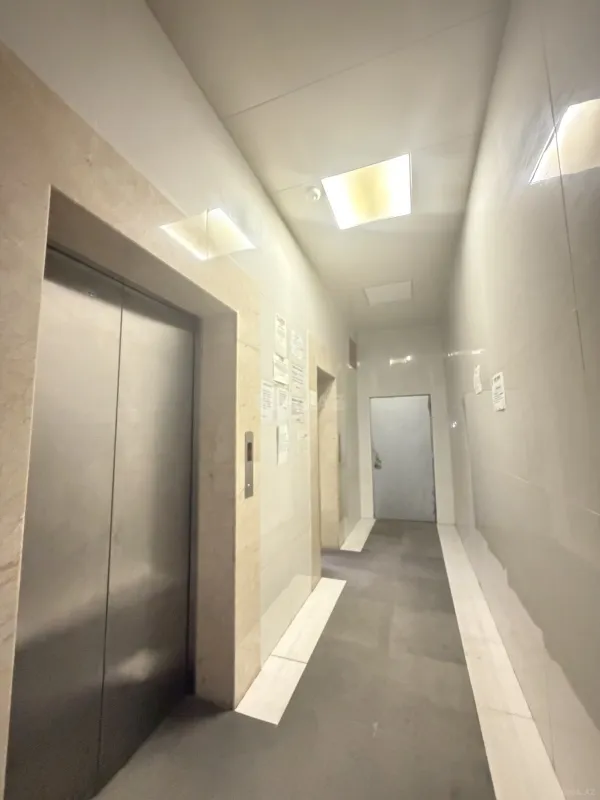 Satılır 3 otaqlı mənzil 110 m²