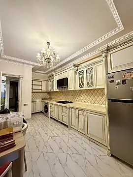 Satılır 3 otaqlı mənzil 110 m²