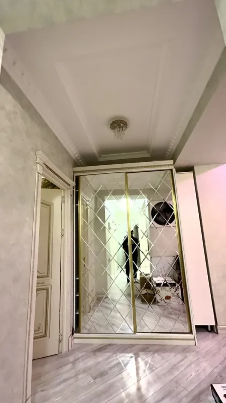 Satılır 3 otaqlı mənzil 110 m²