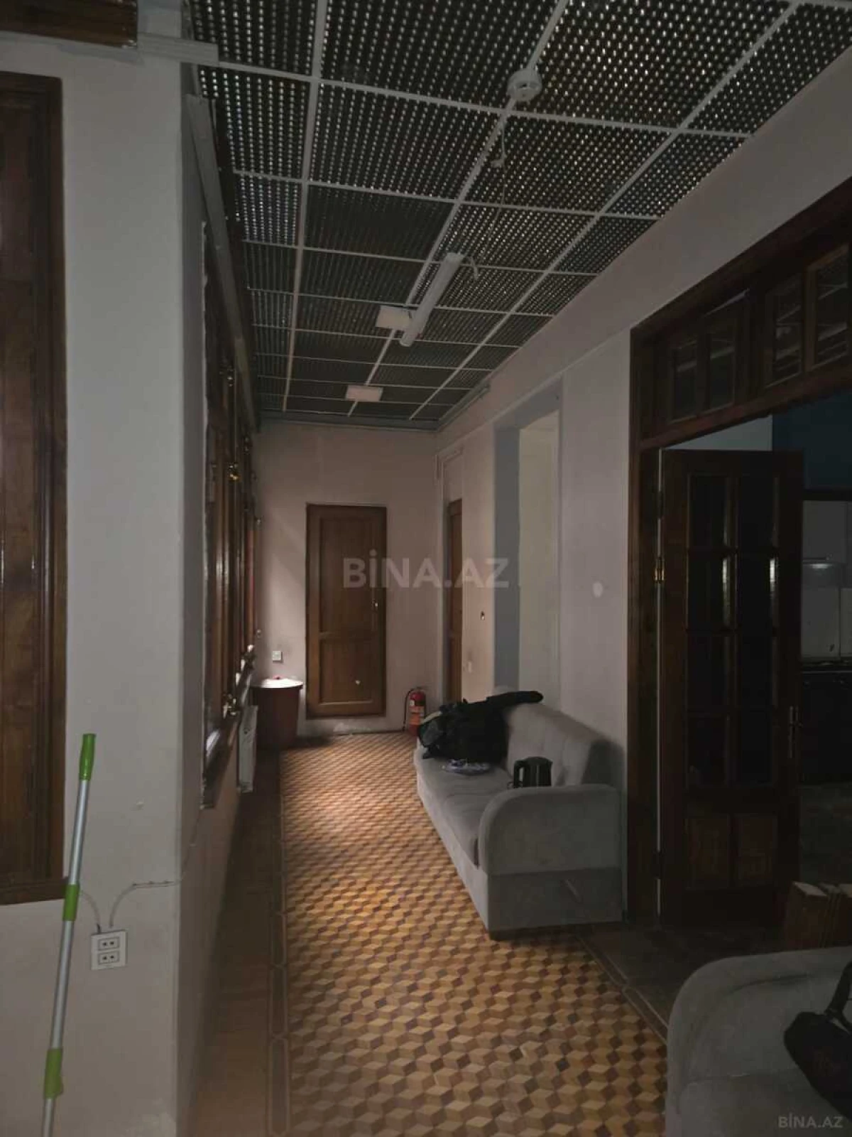 Kirayə verilir obyekt 250 m²