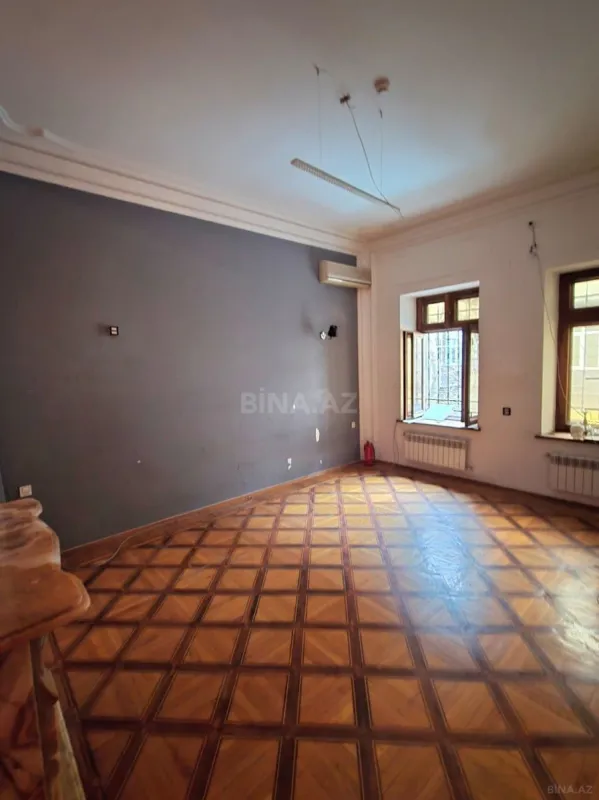 Kirayə verilir obyekt 250 m²