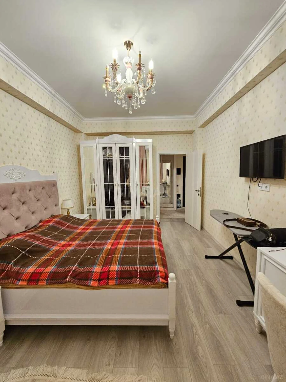 Satılır 3 otaqlı mənzil 102 m²