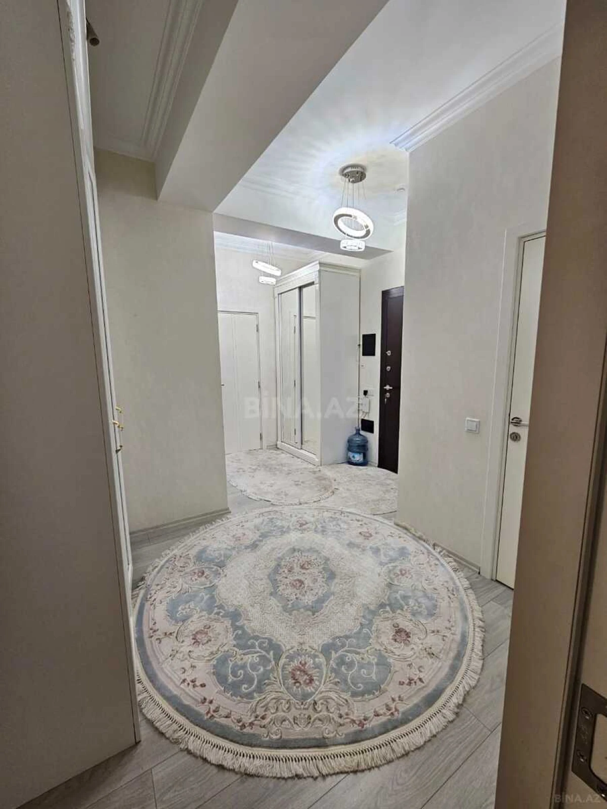 Satılır 3 otaqlı mənzil 102 m²