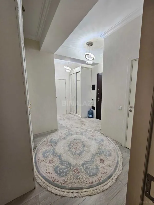 Satılır 3 otaqlı mənzil 102 m²