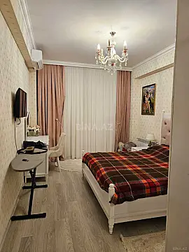 Satılır 3 otaqlı mənzil 102 m²