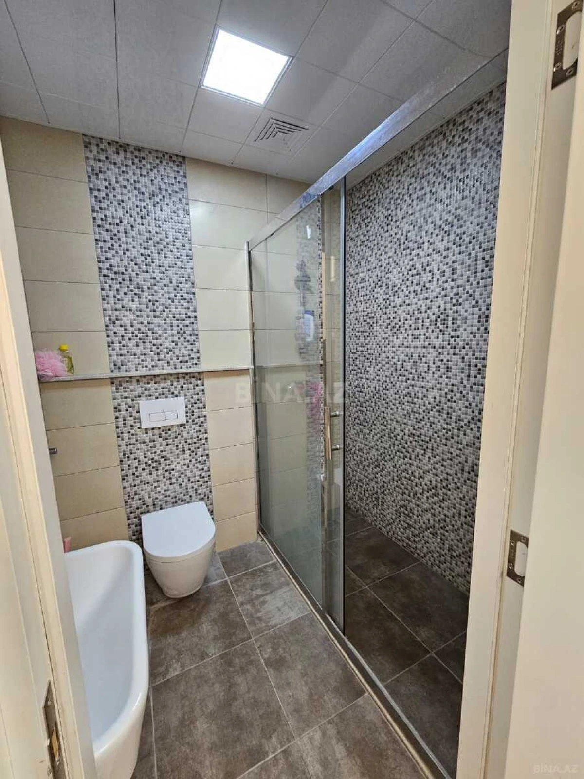 Satılır 3 otaqlı mənzil 102 m²