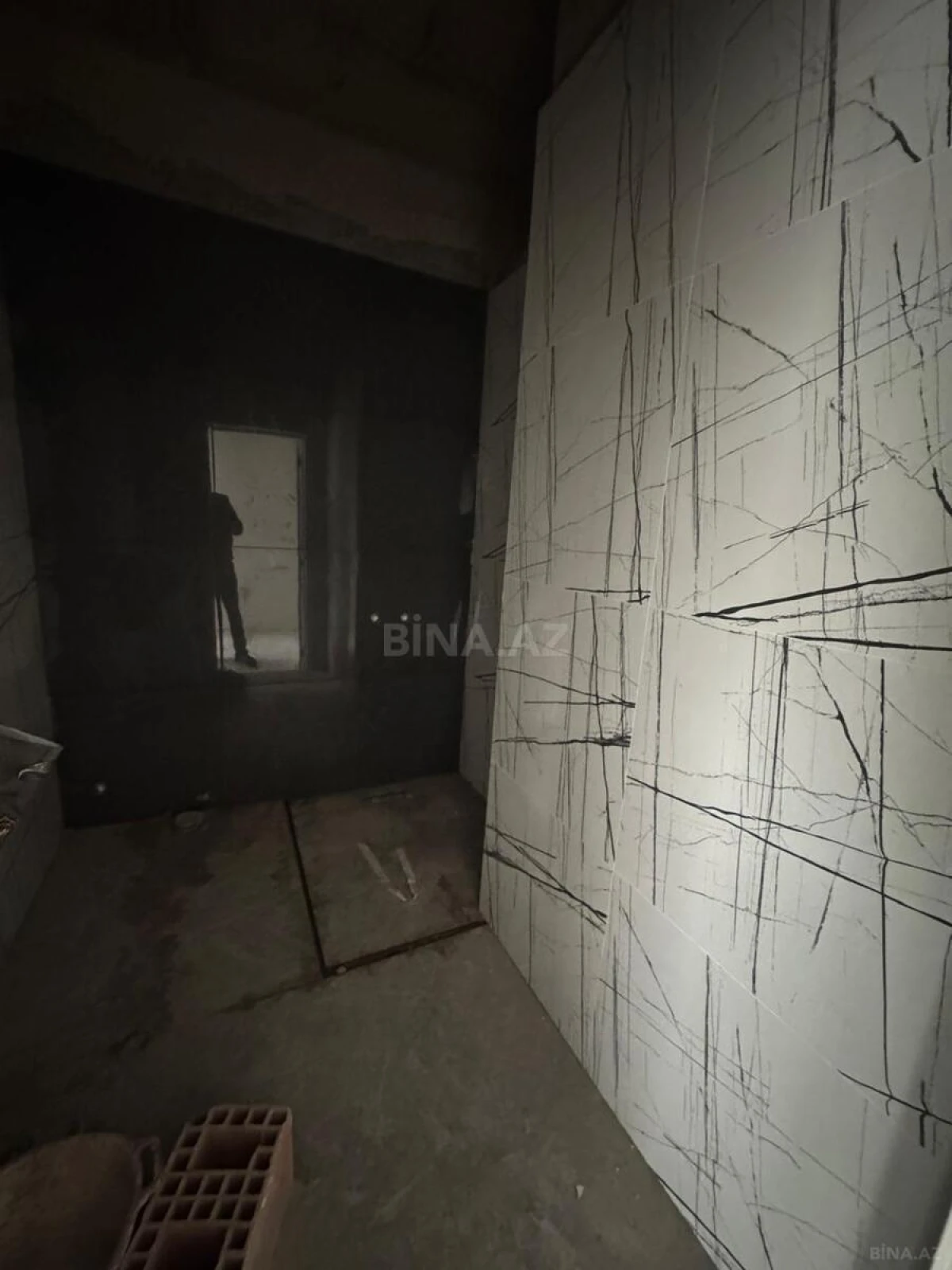 Satılır 3 otaqlı mənzil 93 m²