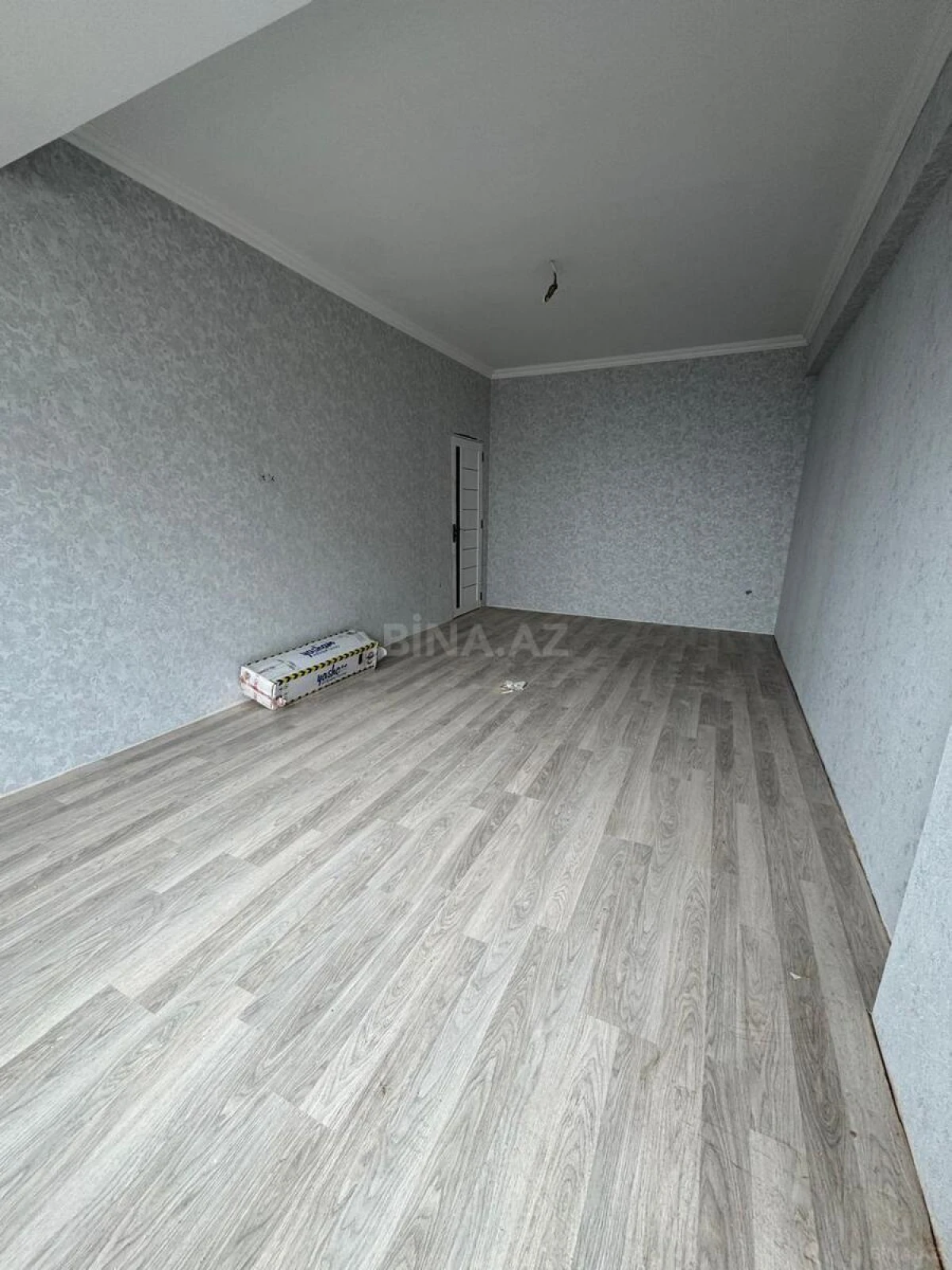 Satılır 3 otaqlı mənzil 93 m²