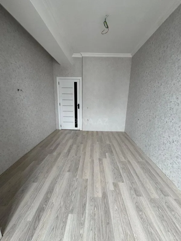Satılır 3 otaqlı mənzil 93 m²