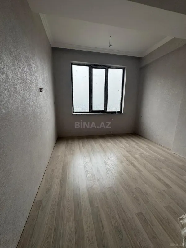 Satılır 3 otaqlı mənzil 93 m²