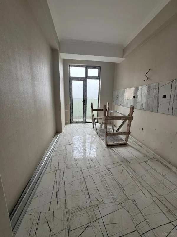 Satılır 3 otaqlı mənzil 93 m²