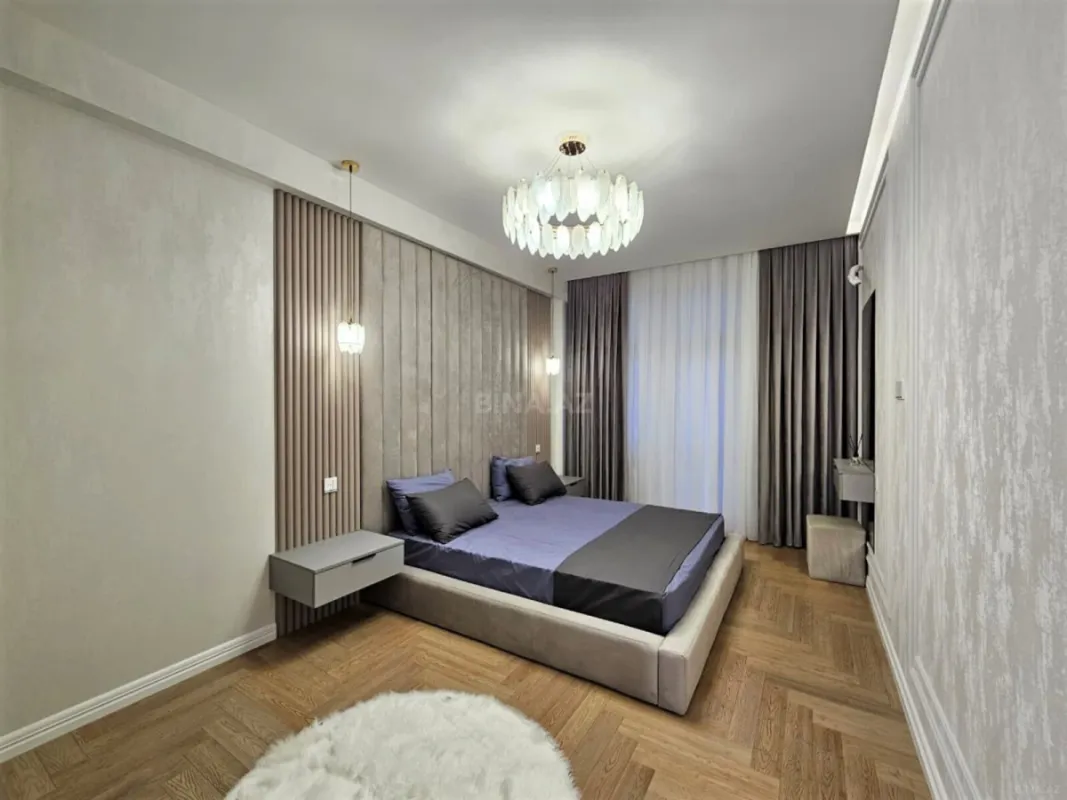 Satılır 3 otaqlı mənzil 117 m²