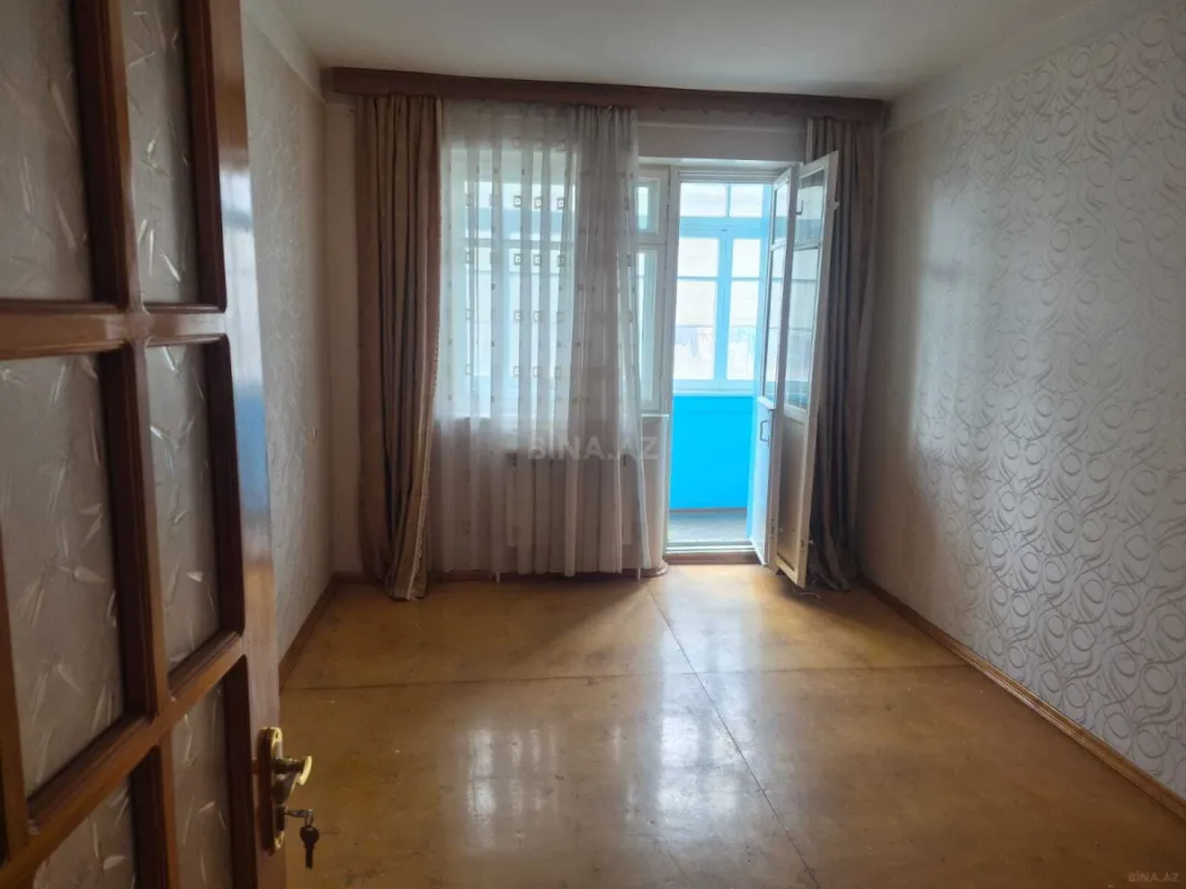 Kirayə verilir 4 otaqlı mənzil 90 m²