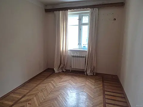 Kirayə verilir 4 otaqlı mənzil 90 m²