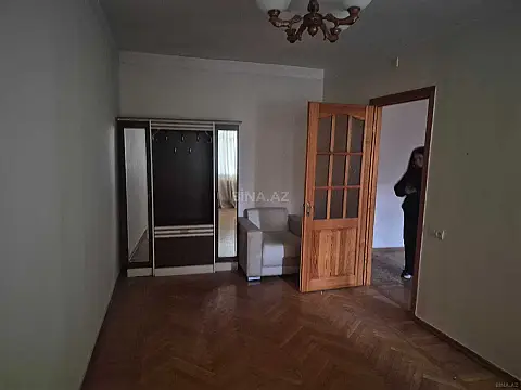 Kirayə verilir 4 otaqlı mənzil 90 m²
