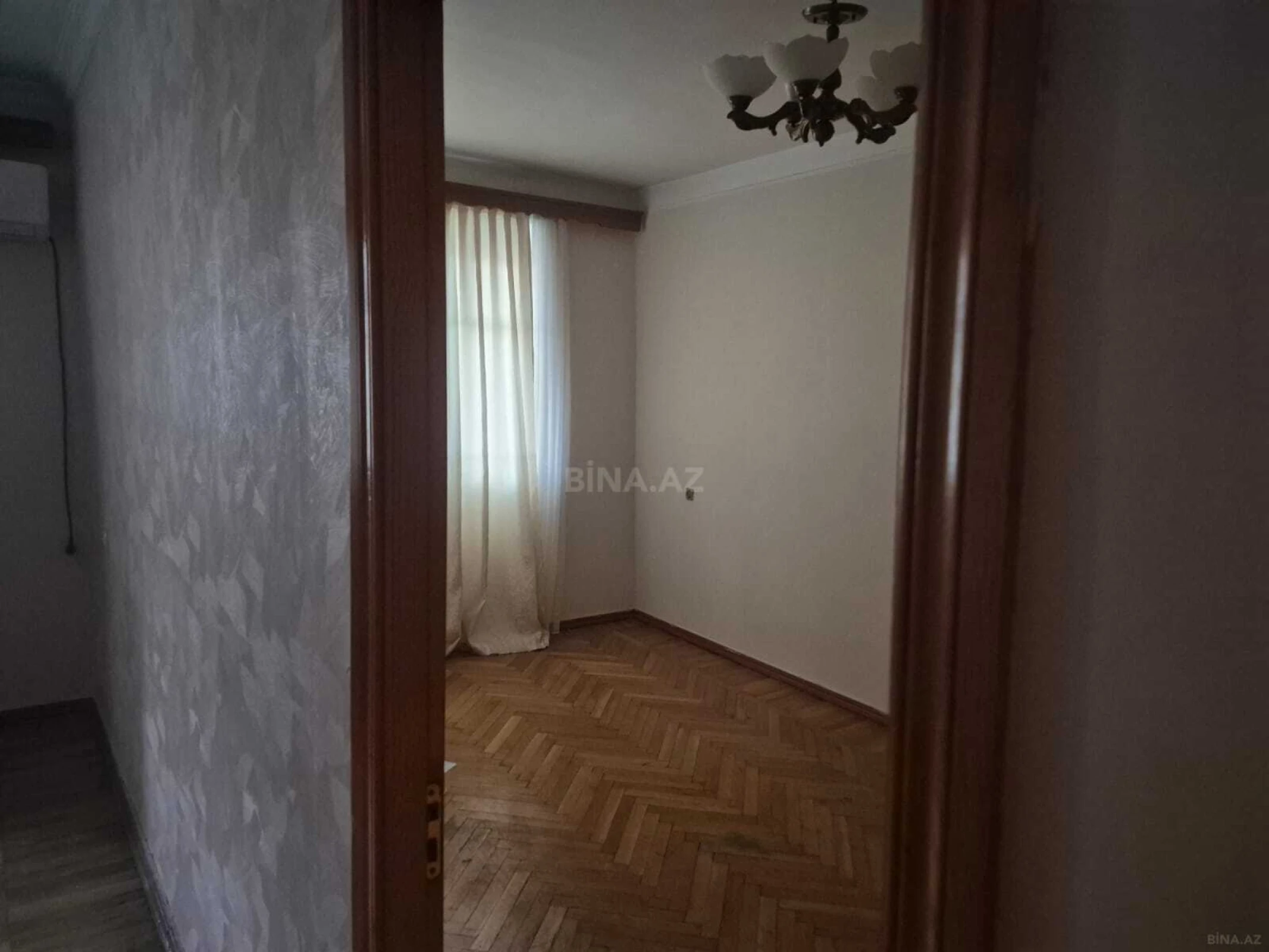 Kirayə verilir 4 otaqlı mənzil 90 m²