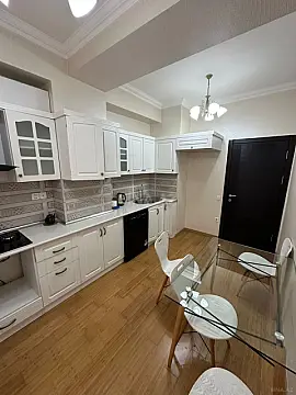 Satılır 2 otaqlı mənzil 80 m²