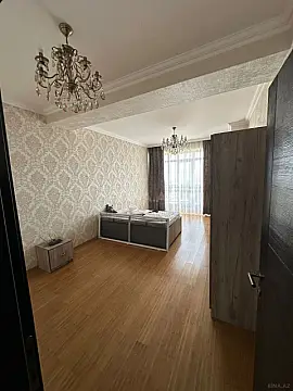 Satılır 2 otaqlı mənzil 80 m²