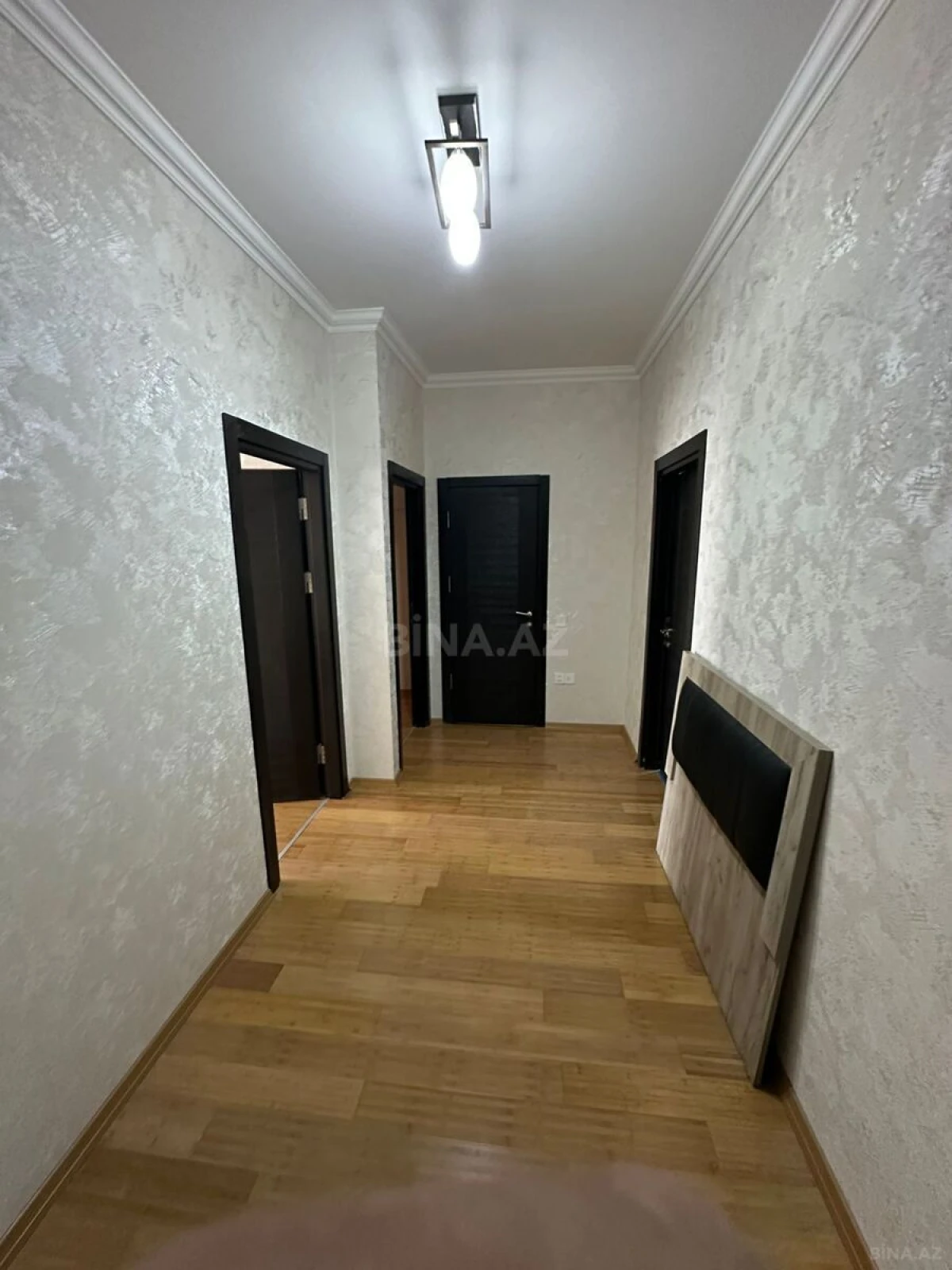 Satılır 2 otaqlı mənzil 80 m²