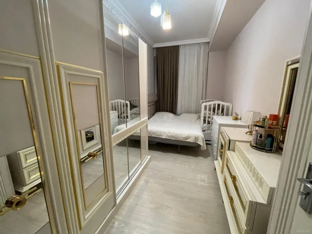 Satılır 2 otaqlı mənzil 60 m²
